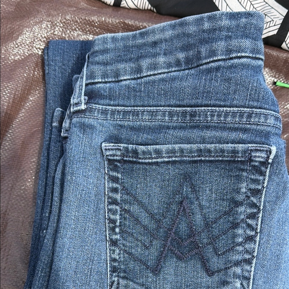 Classic Blue Women's Denim Jeans with Embroidered Back Pocket